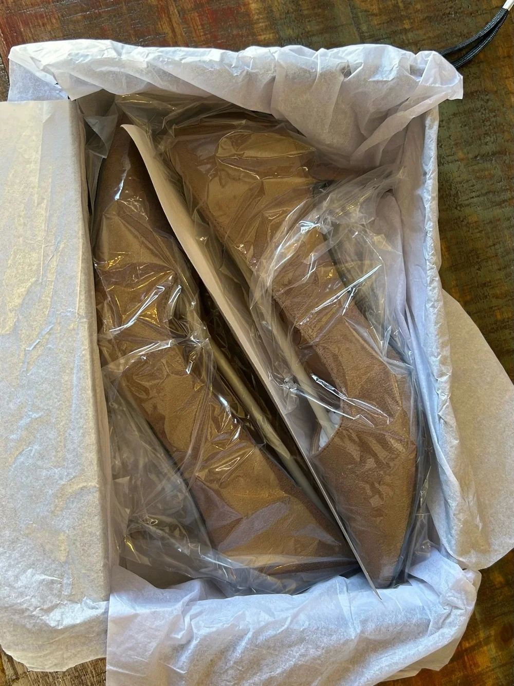 French Connection Suede Dark Taupe ‘Kate’ Pointed-Toe Elegant Pumps Size 9.5 NIB - Picture 11 of 11